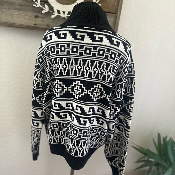 Anthro Beach Riot black and White Geometric Half-Zip Sweater ladies XL NWT - Picture 2 of 6